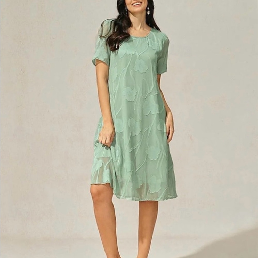 Chic Mint Floral Midi Dress